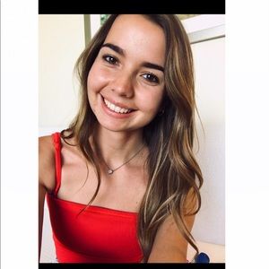 Meet your Posher, Leah